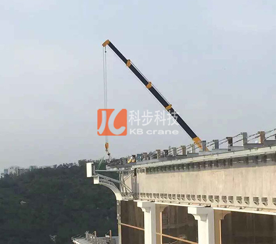 小吊車(chē)大展身手的機(jī)會(huì)來(lái)了